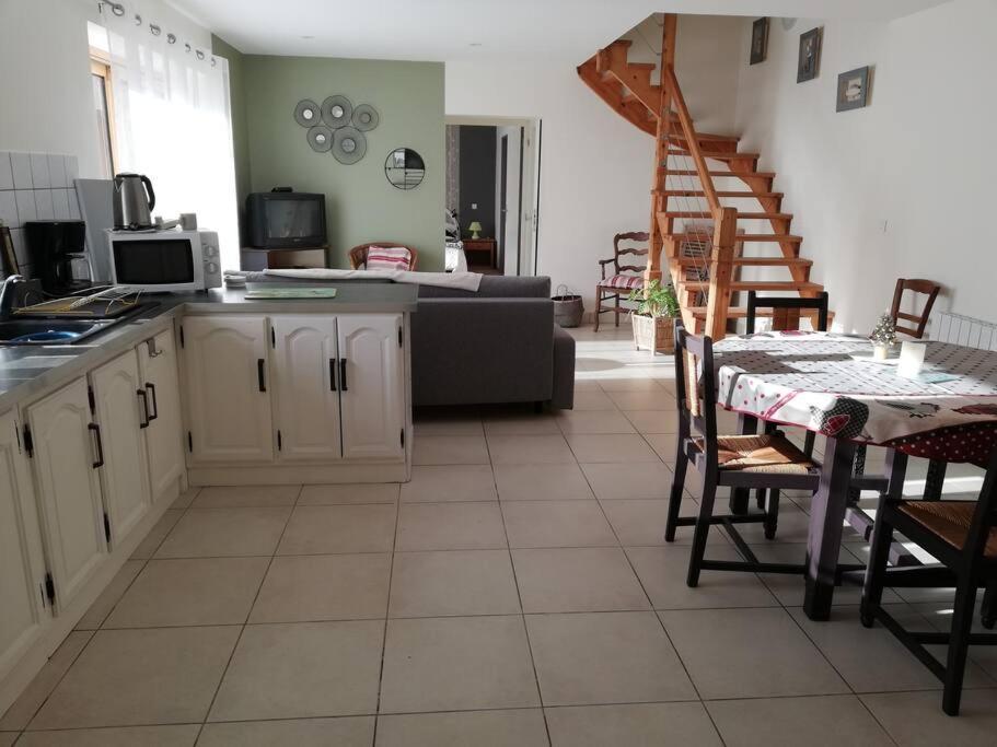La Maison Des Chevreuils Plouigneau 外观 照片